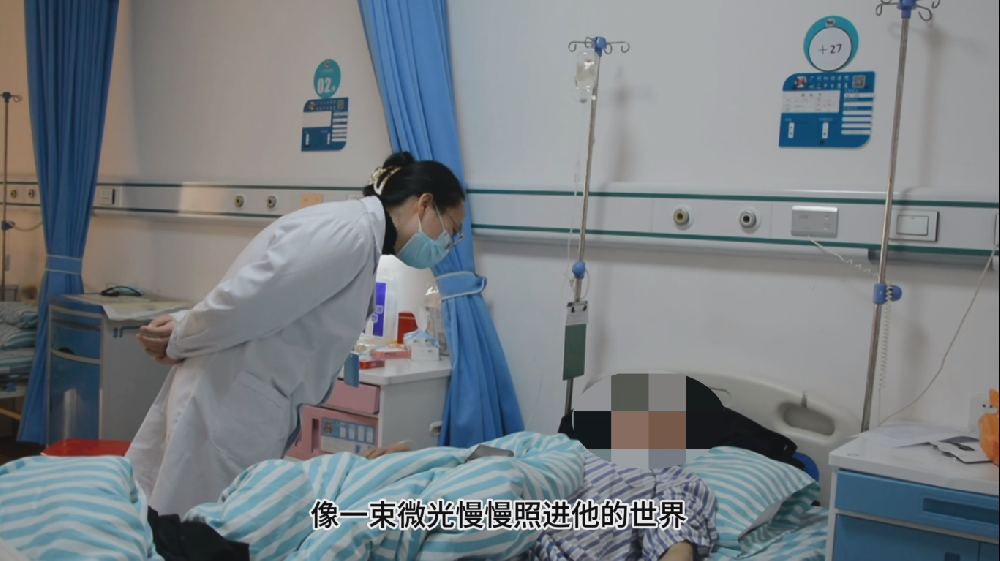 【案例纪实】脑梗后遗症致陷十年“无法迈步”困境!神经修复与AI康复训练助66岁陈先生重启生活